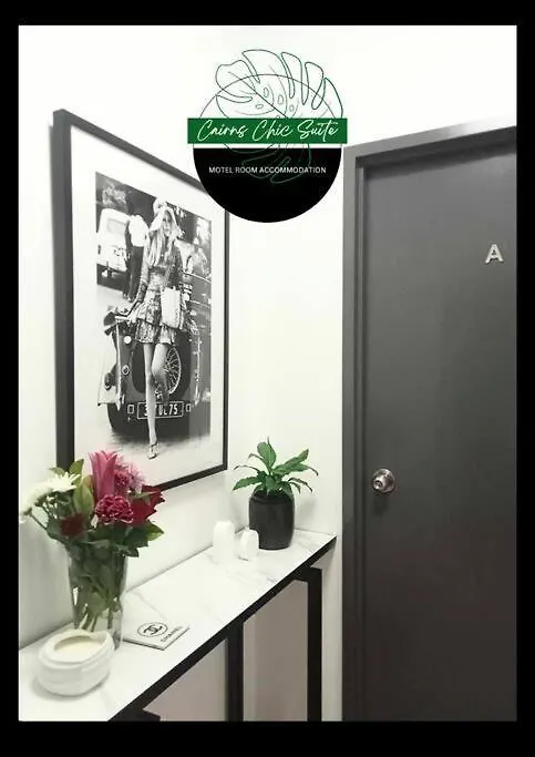 Cairns Chic Suite - Motel Room A 0*,
